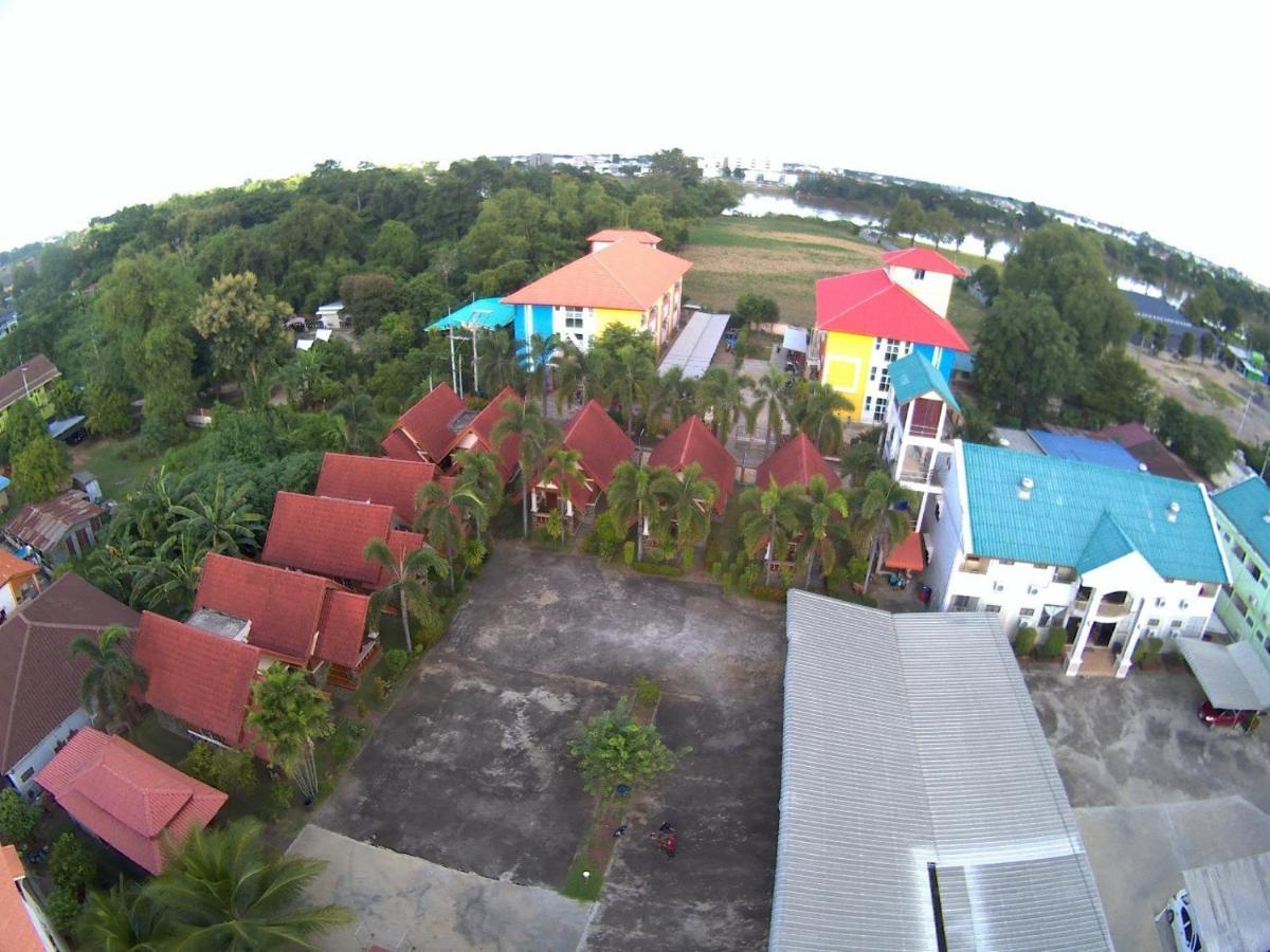 Bunraksa Resort กำแพงเพชร ภายนอก รูปภาพ